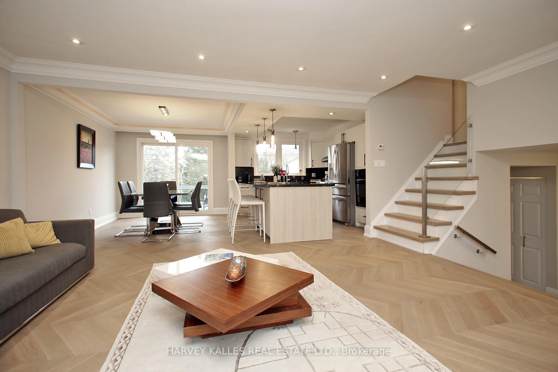 16 Wedgeport Place
