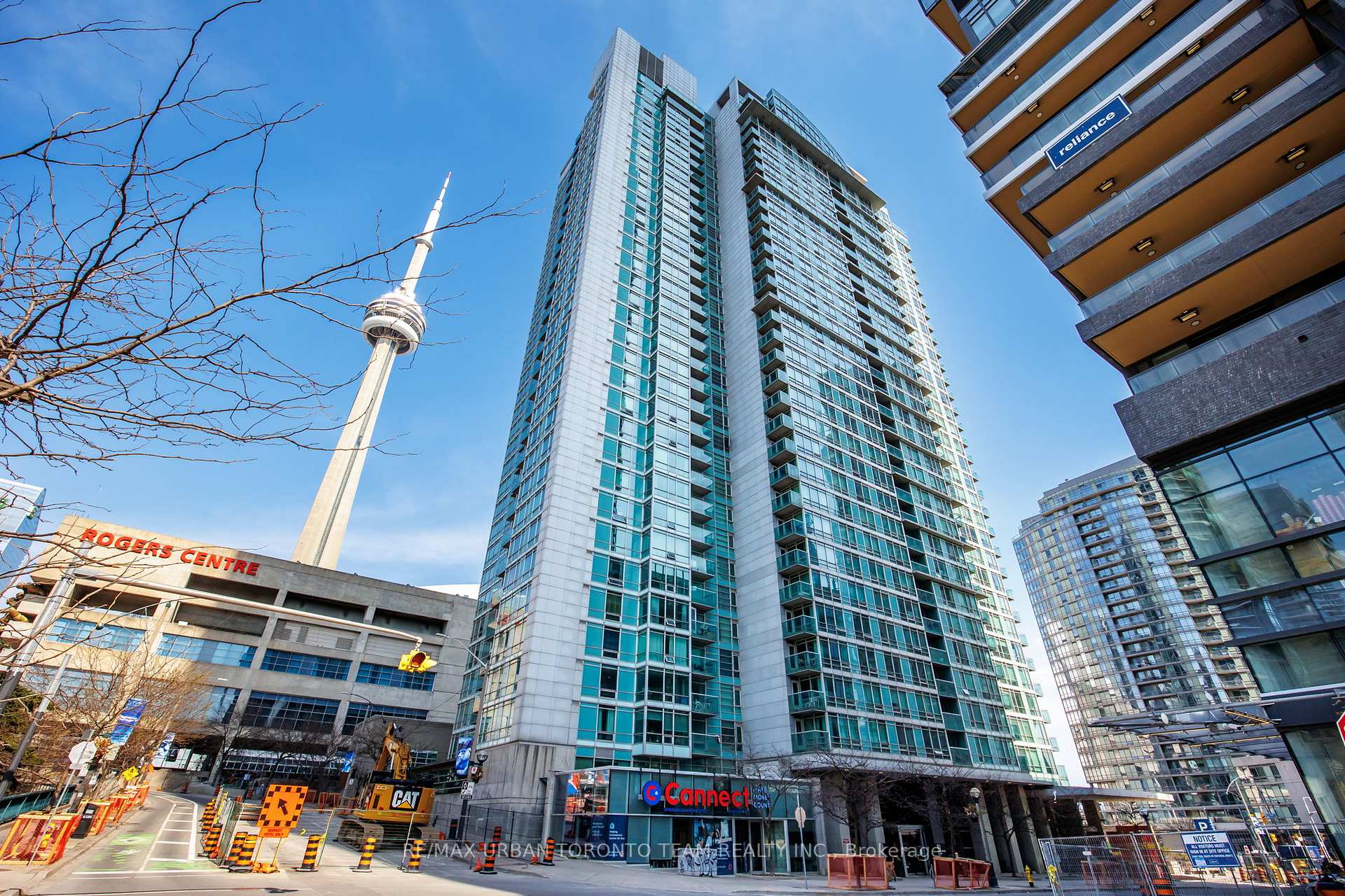 3 Bedrooms Condo at 81 Navy Wharf,  Toronto For sale