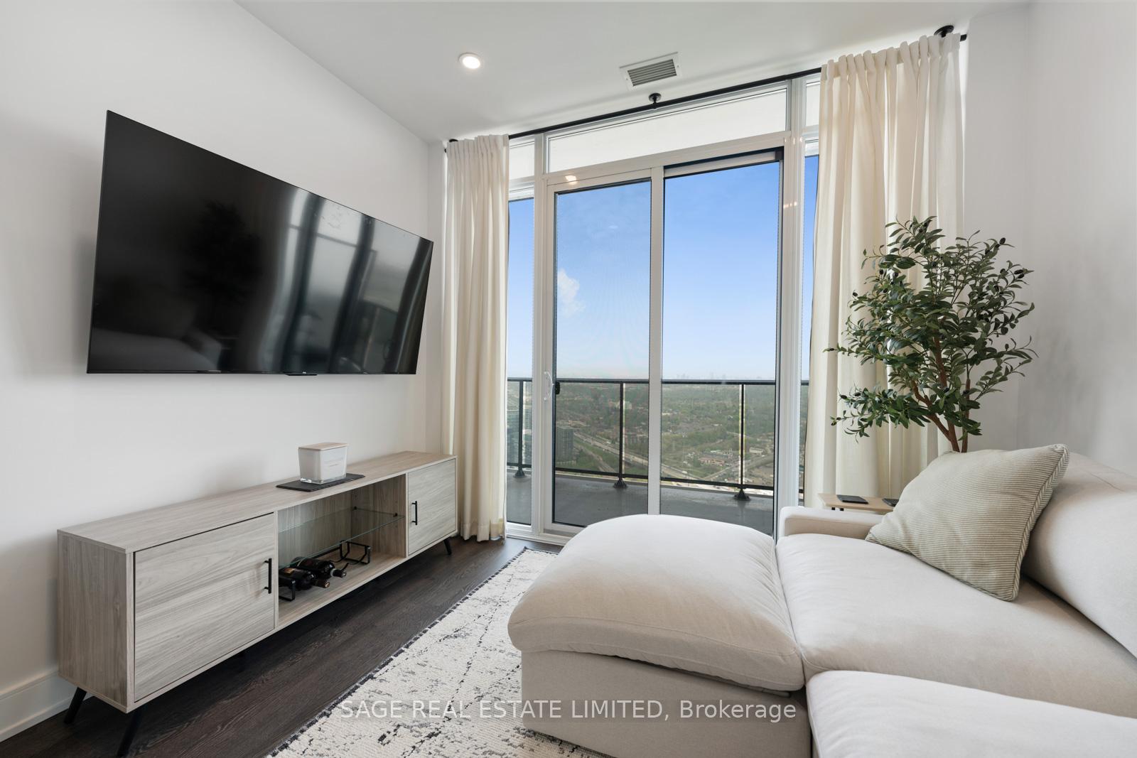 1 Bedroom Condo at 70 Annie Craig, Toronto For sale