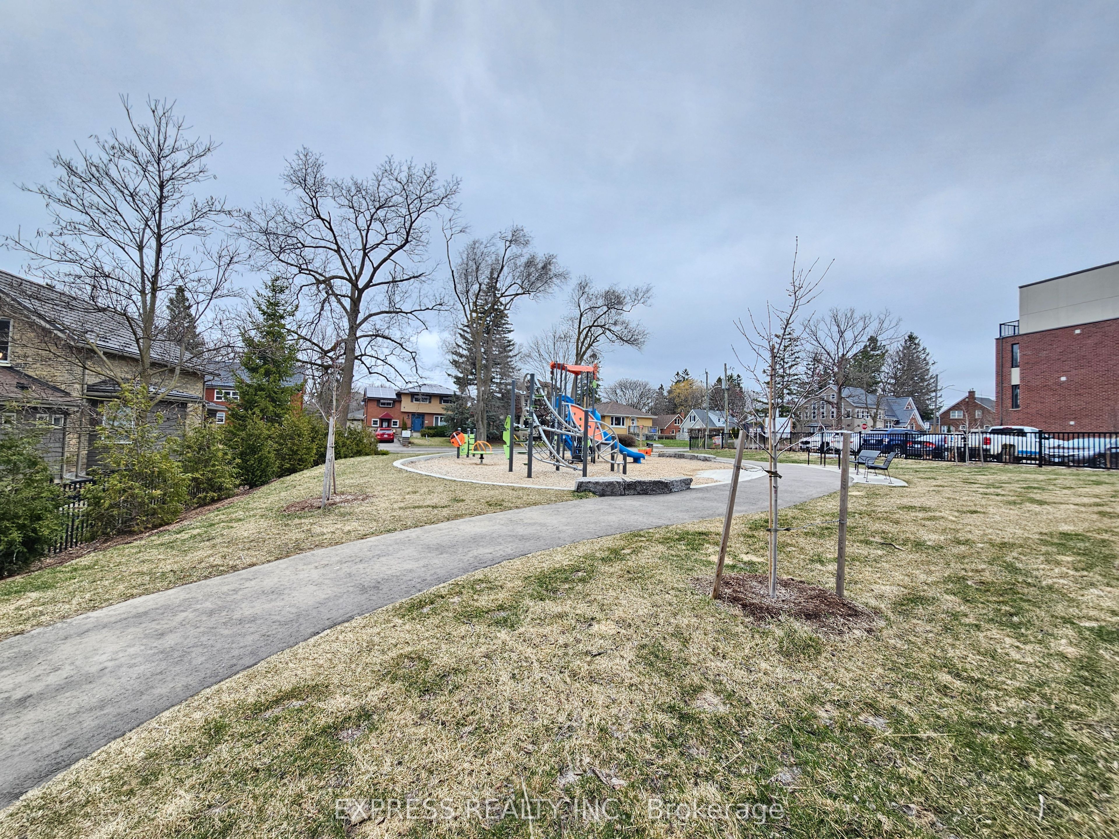 103 Roger Street, #301