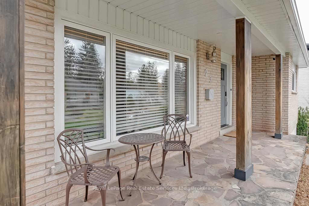 23 Lorne Avenue, Hamilton, ON L9G 2X6
