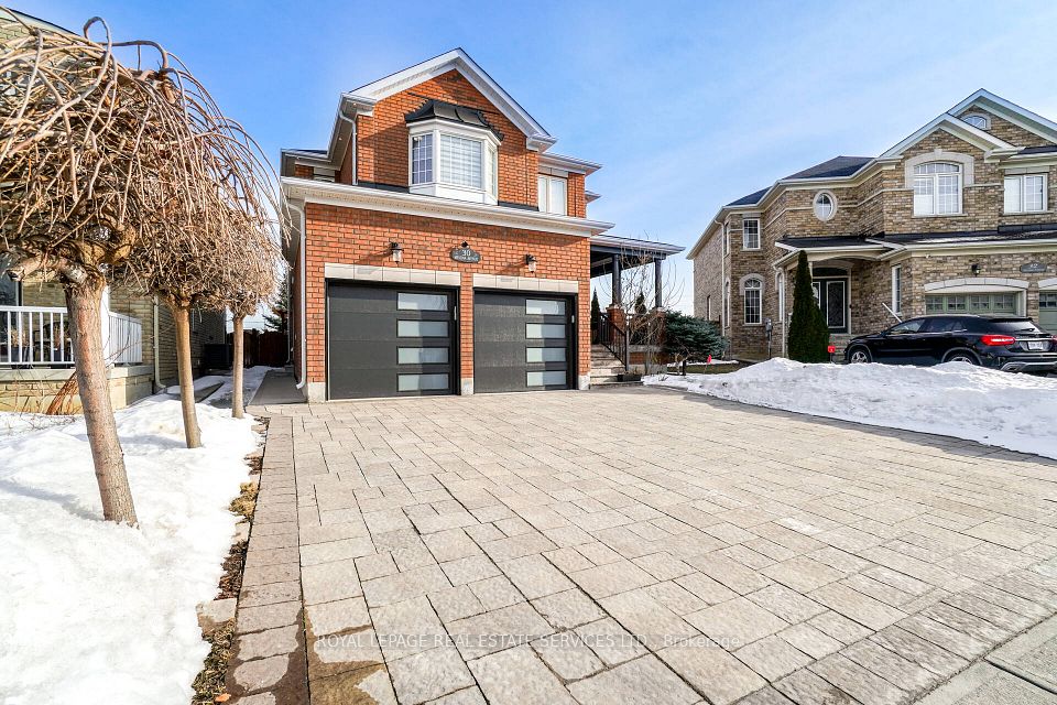 30 Messina Avenue