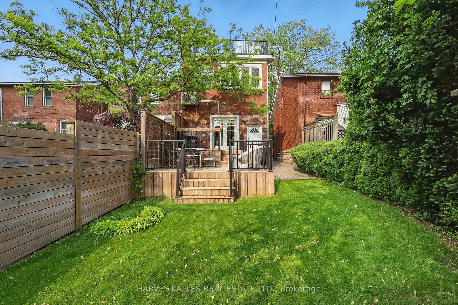 34 Winnett Avenue