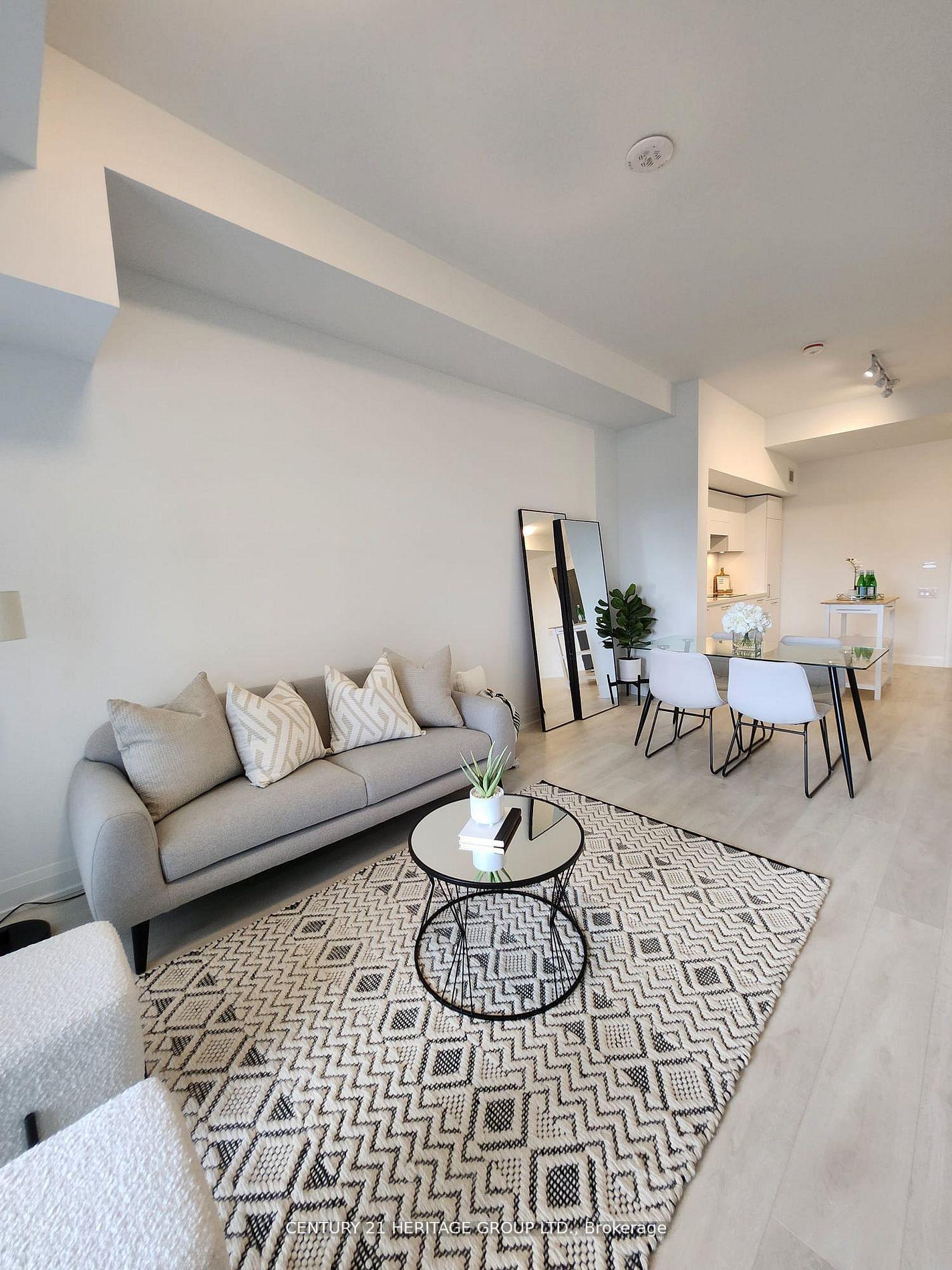 2 Bedrooms Condo at 33 Frederick Todd, Toronto For sale