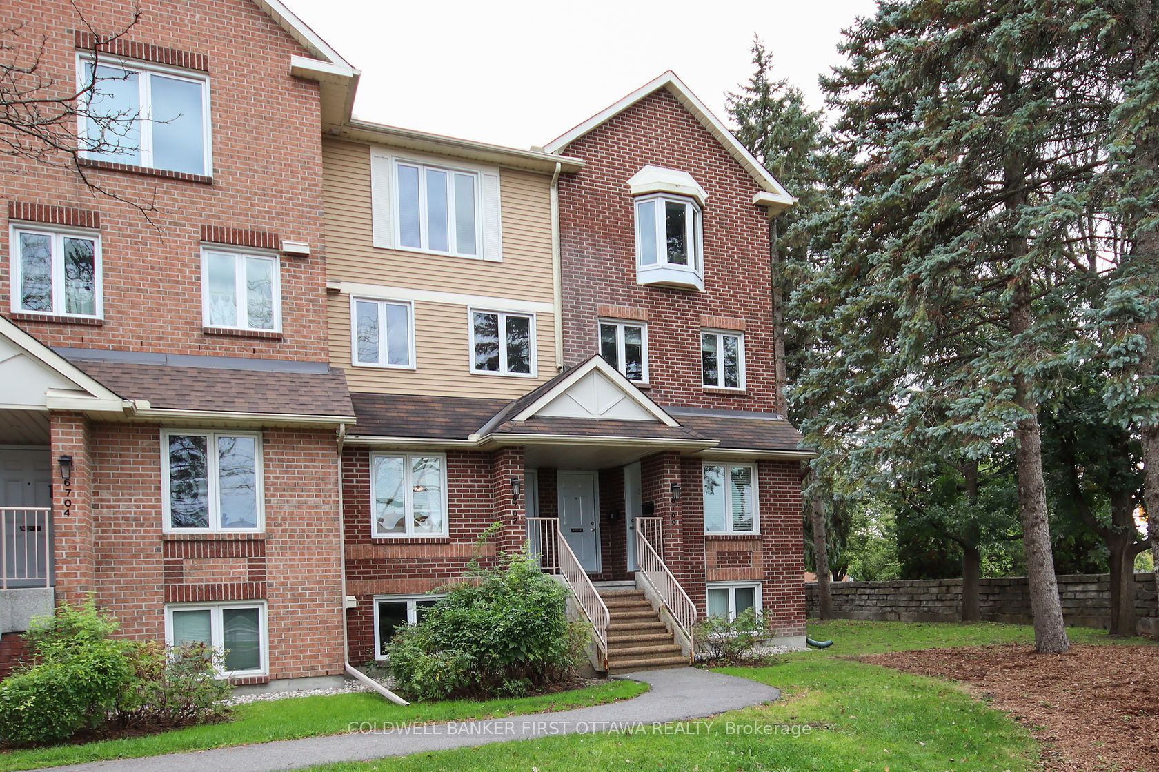 #A - 6702 Jeanne D'arc Boulevard, OrleansConventGlenandArea, ON K1C 6E9