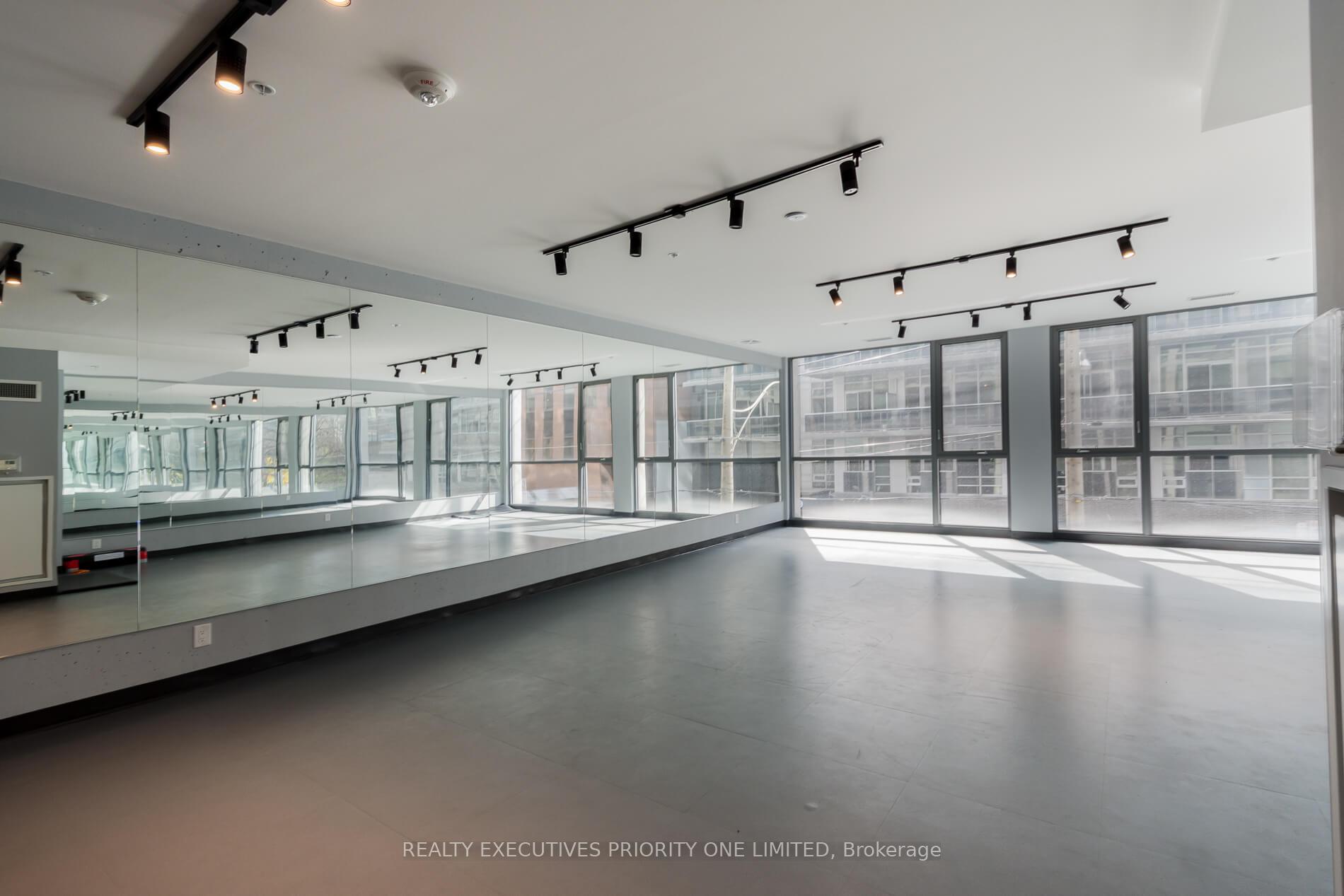 1 Bedroom Condo at 39 Brant, Toronto For sale
