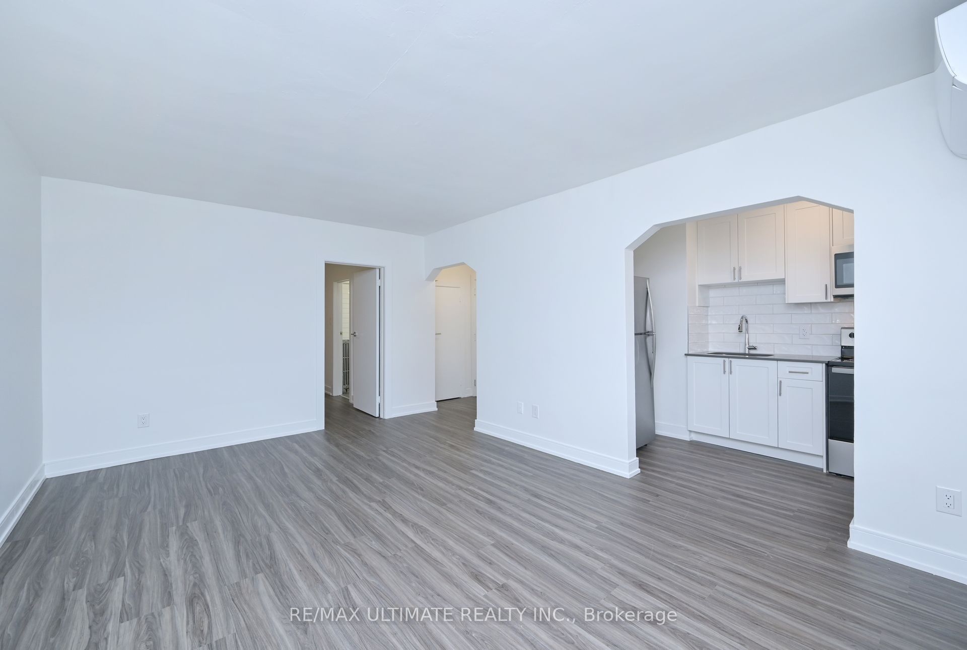 #2 - 1664 Eglinton Avenue, Toronto, ON M6E 2H6