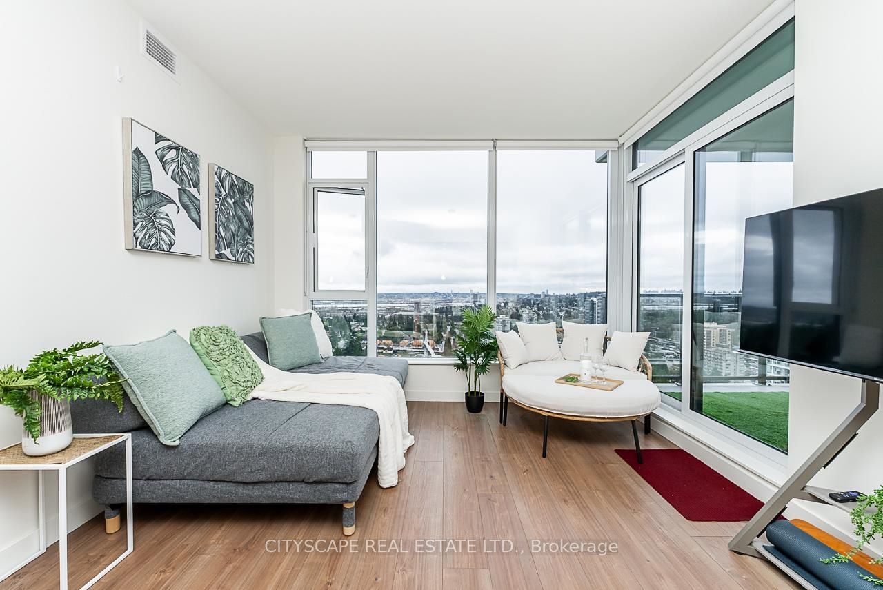 585 Austin Avenue, #1907