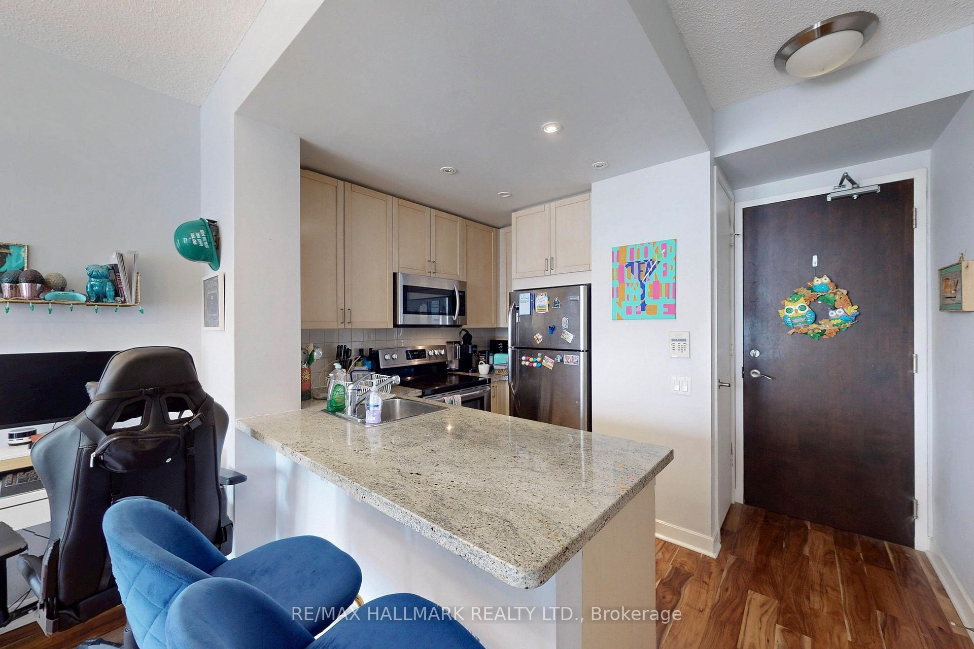 1 Bedroom Condo at 85 Bloor, Toronto For sale