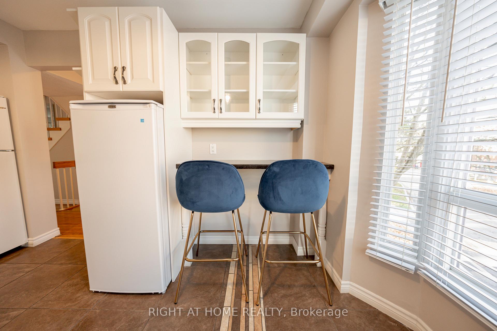 3 Bedrooms Condo at 43 Wild Ginger, Toronto For sale