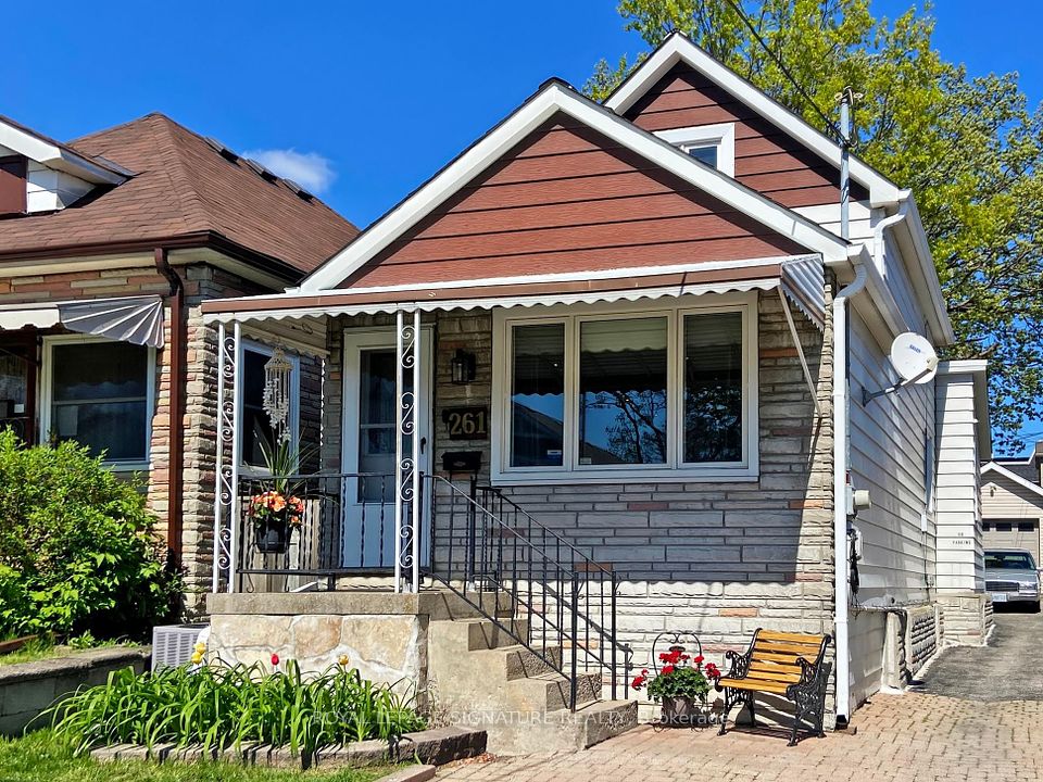 261 Glebemount