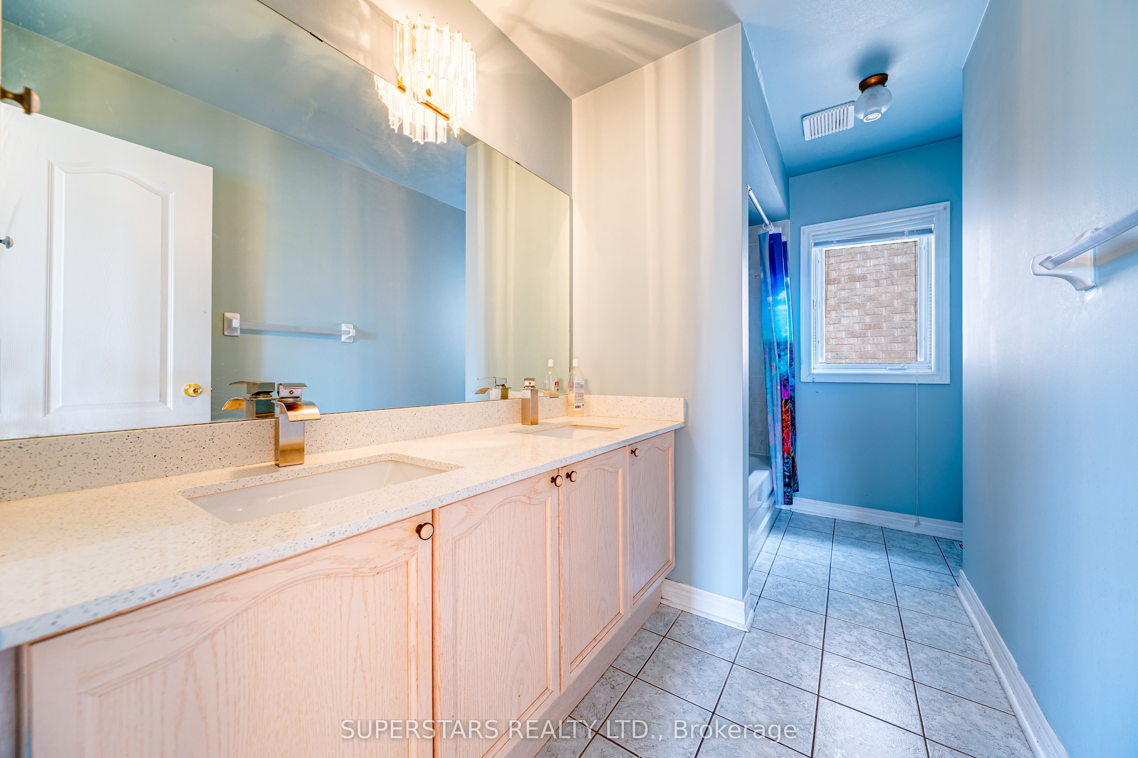 207 Frank Endean Road