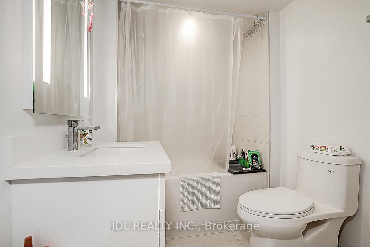 1 Bedroom Condo at 188 Cumberland, Toronto For sale