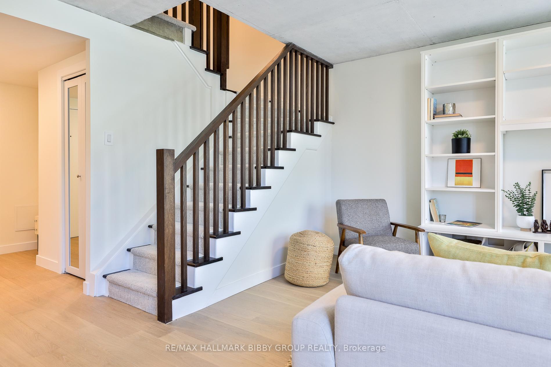 2 Bedrooms Condo at 954 King, Toronto For sale