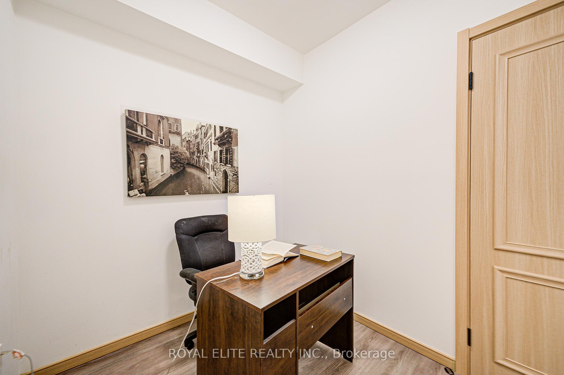 3 Bedrooms Condo at 200 Chester Le, Toronto For sale
