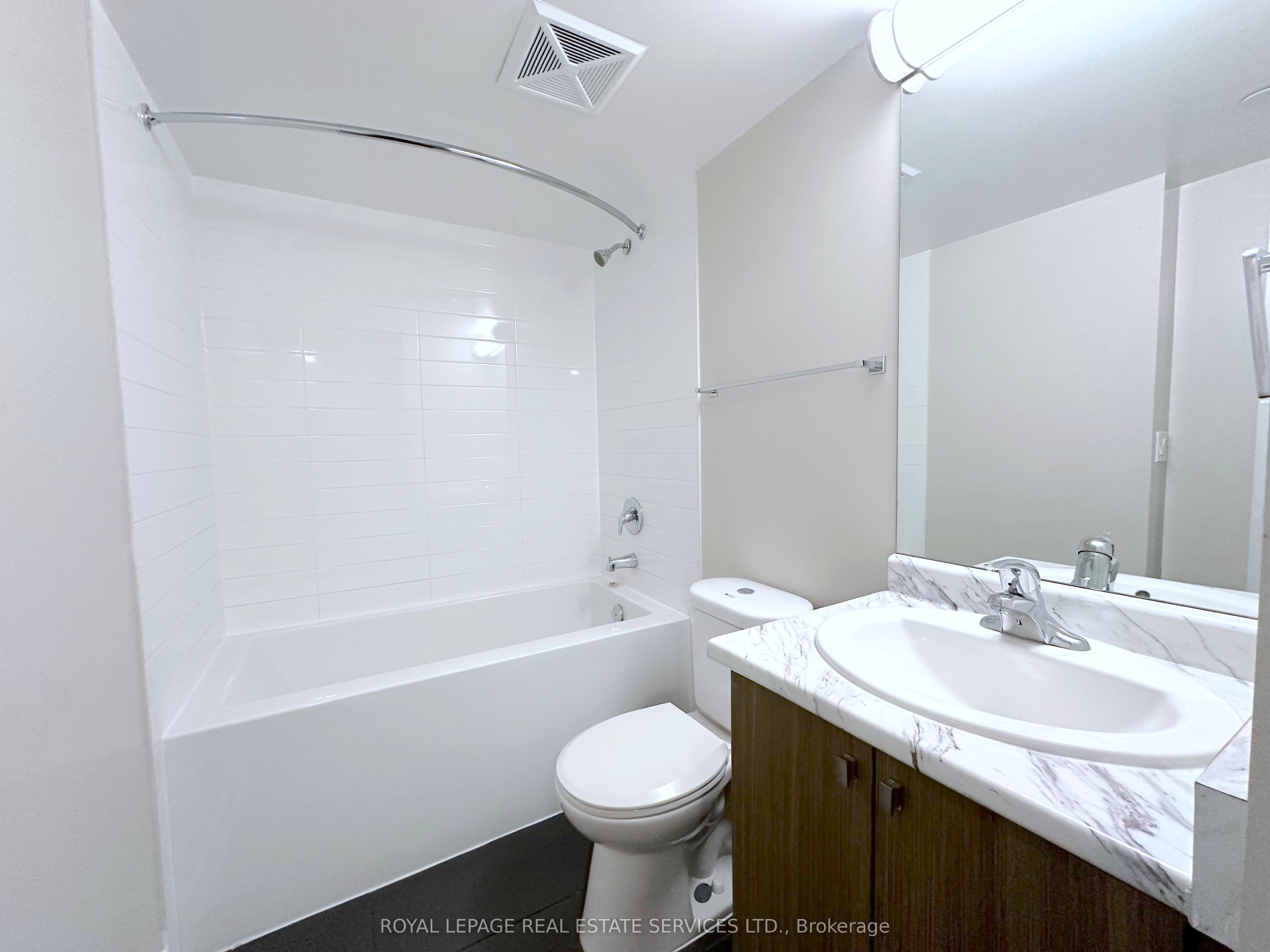 561 Sherbourne Street, #1709