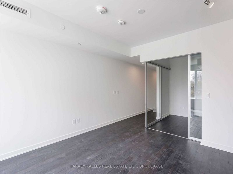 492 Eglinton Avenue E 304