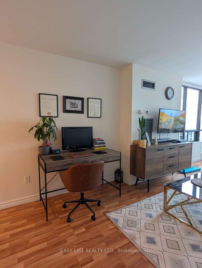 2 Bedrooms Condo at 117 Gerrard, Toronto For sale