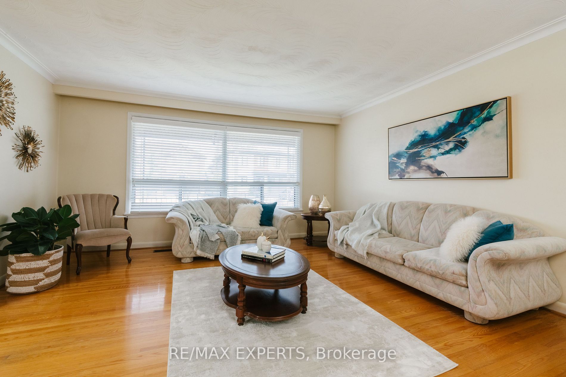1 Creston Road