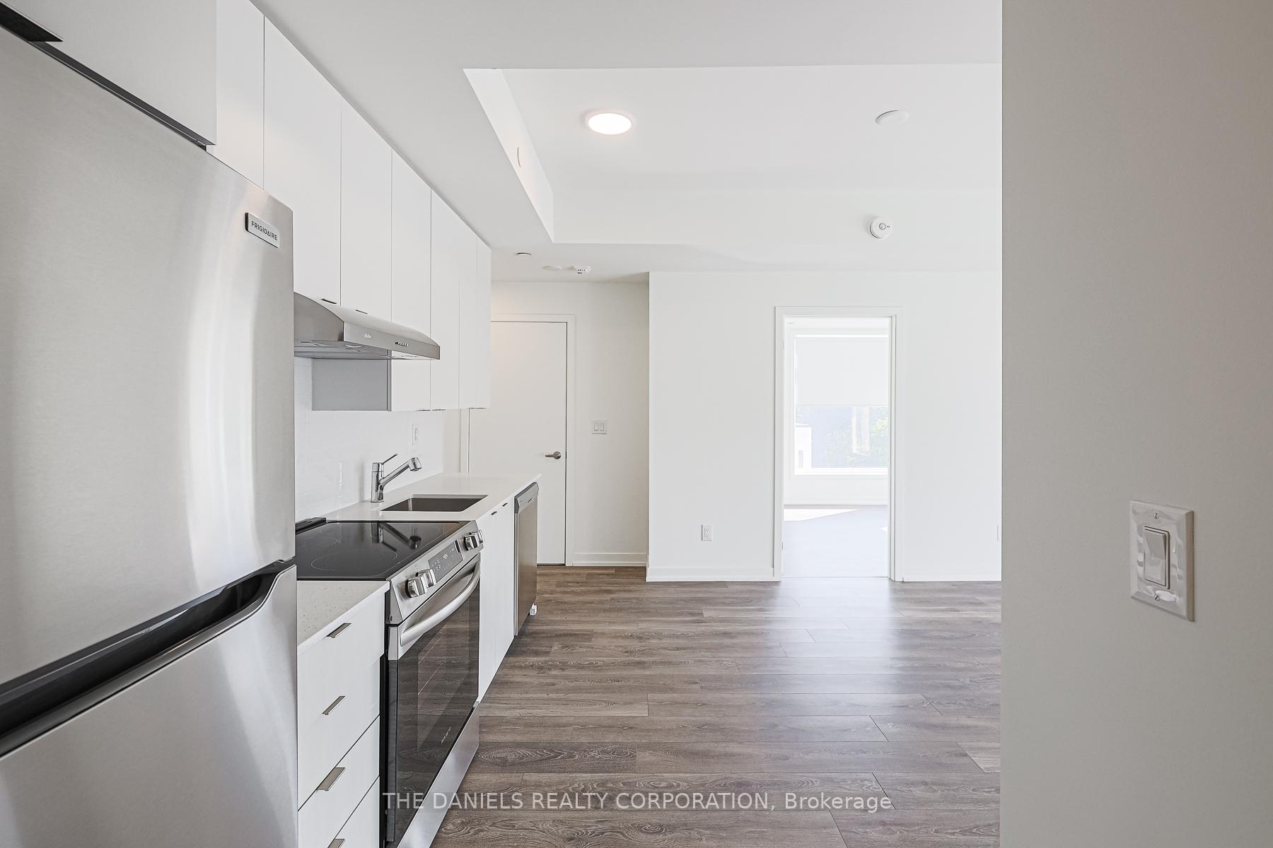 2 Bedrooms Condo at 135 Canon Jackson,  Toronto For sale