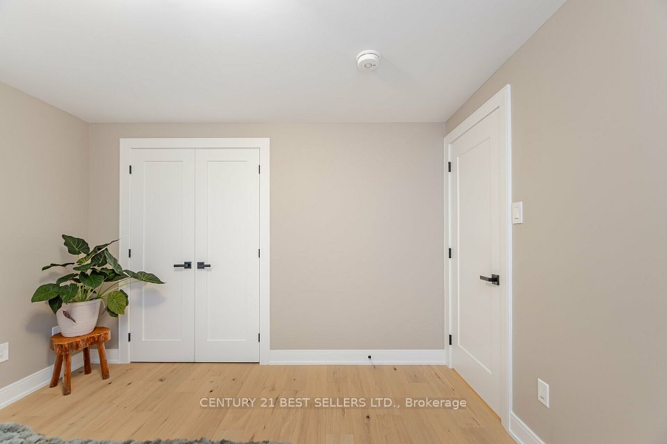 https://trreb-image.ampre.ca/BtiMLz1ZoqcdTGxvPvPzDngEjVoqmddcl8GTr1sy4qY/rs:fit:960:960/wm:.5:so:0:50:.4/wmsh:10/wmt:PHNwYW4gZm9yZWdyb3VuZD0nd2hpdGUnIGZvbnQ9JzY4Jz5DRU5UVVJZIDIxIEJFU1QgU0VMTEVSUyBMVEQuLCBCcm9rZXJhZ2U8L3NwYW4-/L3RycmViL2xpc3RpbmdzLzQwLzk3LzEzLzY0L3AvZWFmZmZlOTAtZmQ1MS00YzUwLTlhN2UtMzEwMGVjM2U4MmY3LmpwZw.jpg