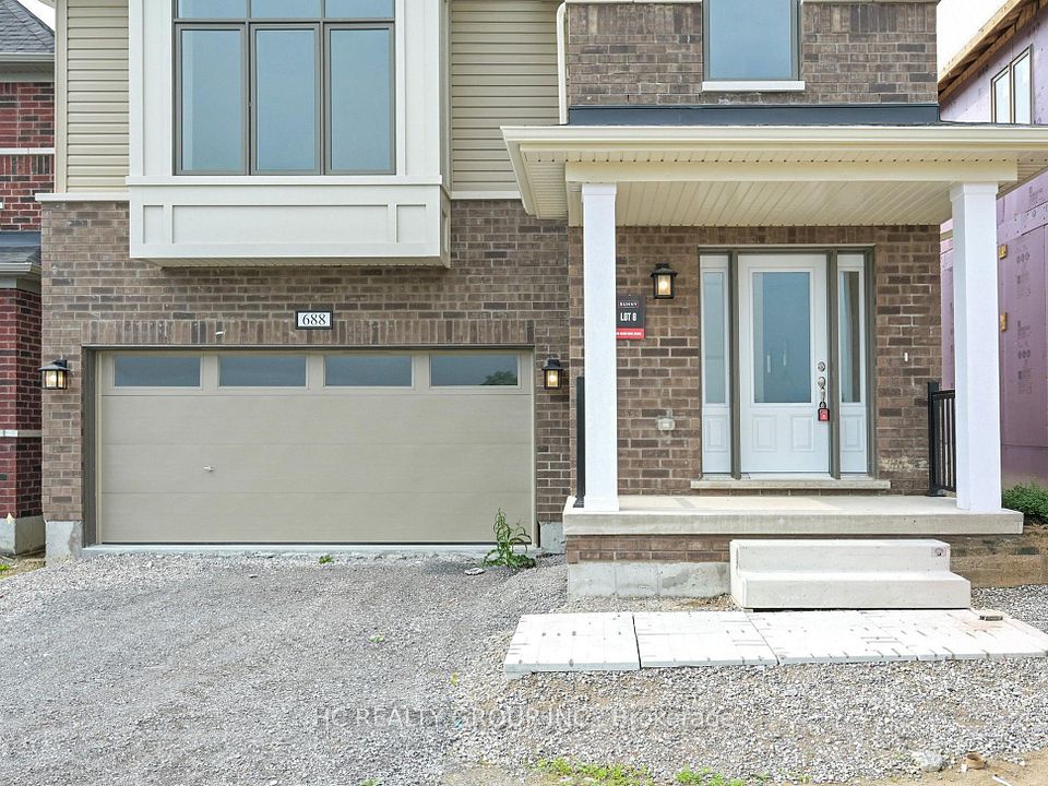 688 Grand Ridge