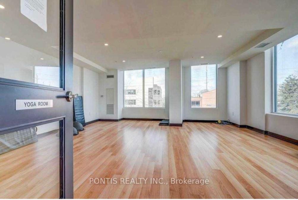 1 Bedroom Condo at 3237 Bayview, Toronto For sale