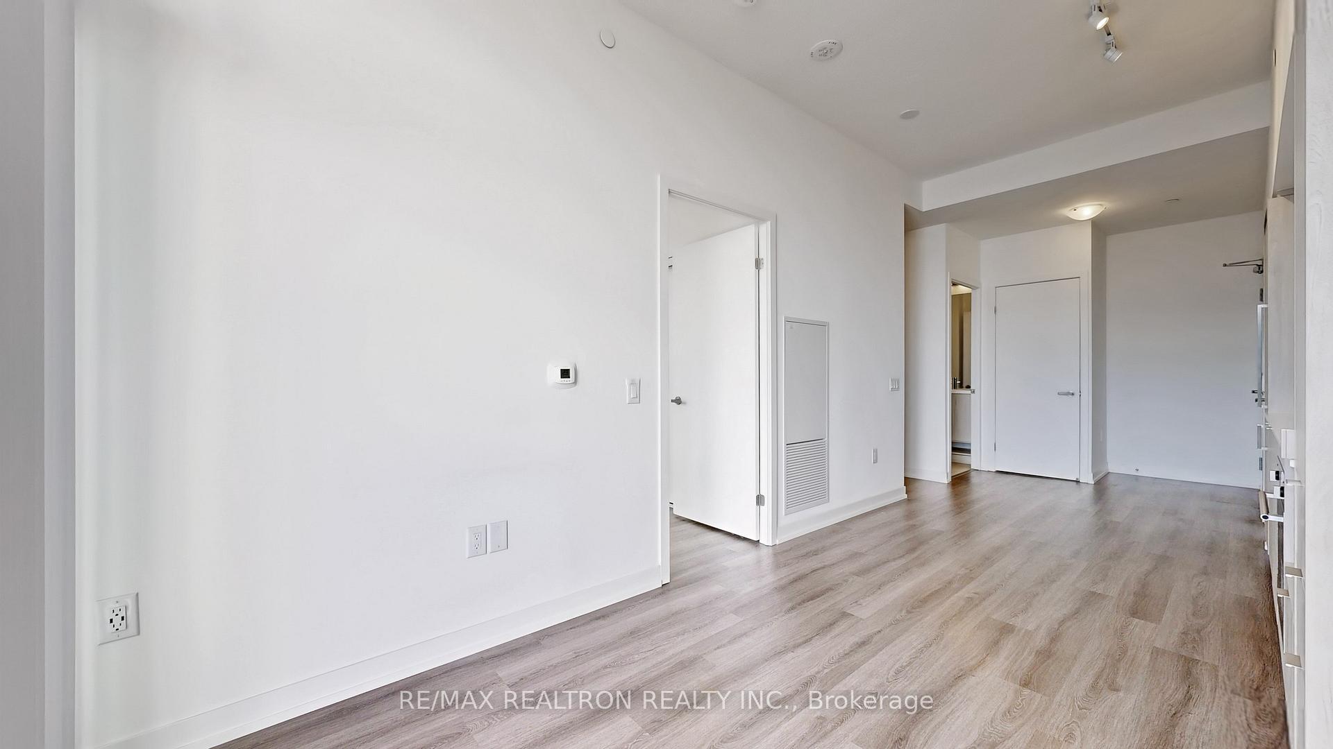 2 Bedrooms Condo at 138 Downes, Toronto For sale