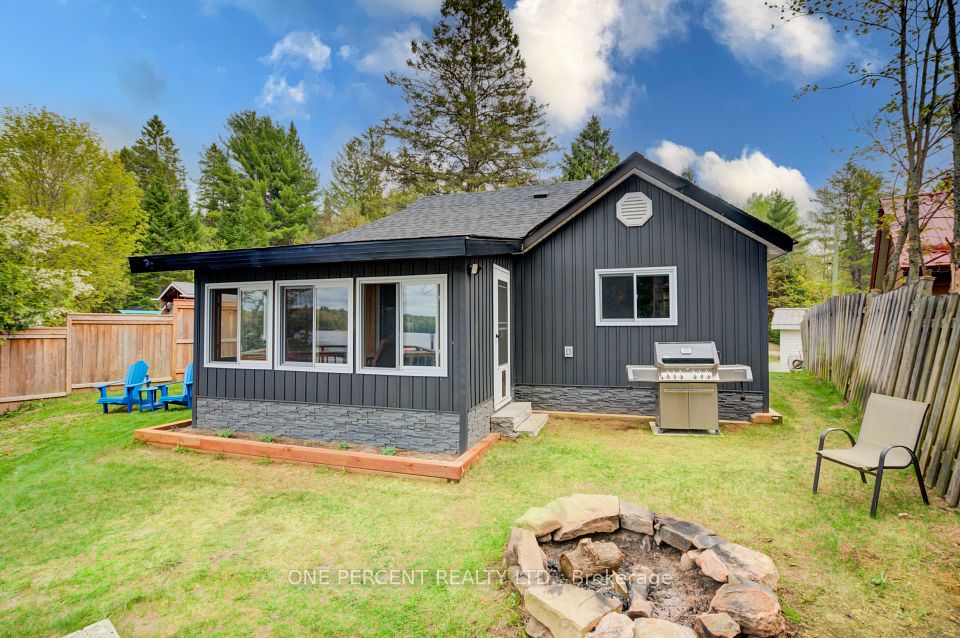 1105 Lakeshore