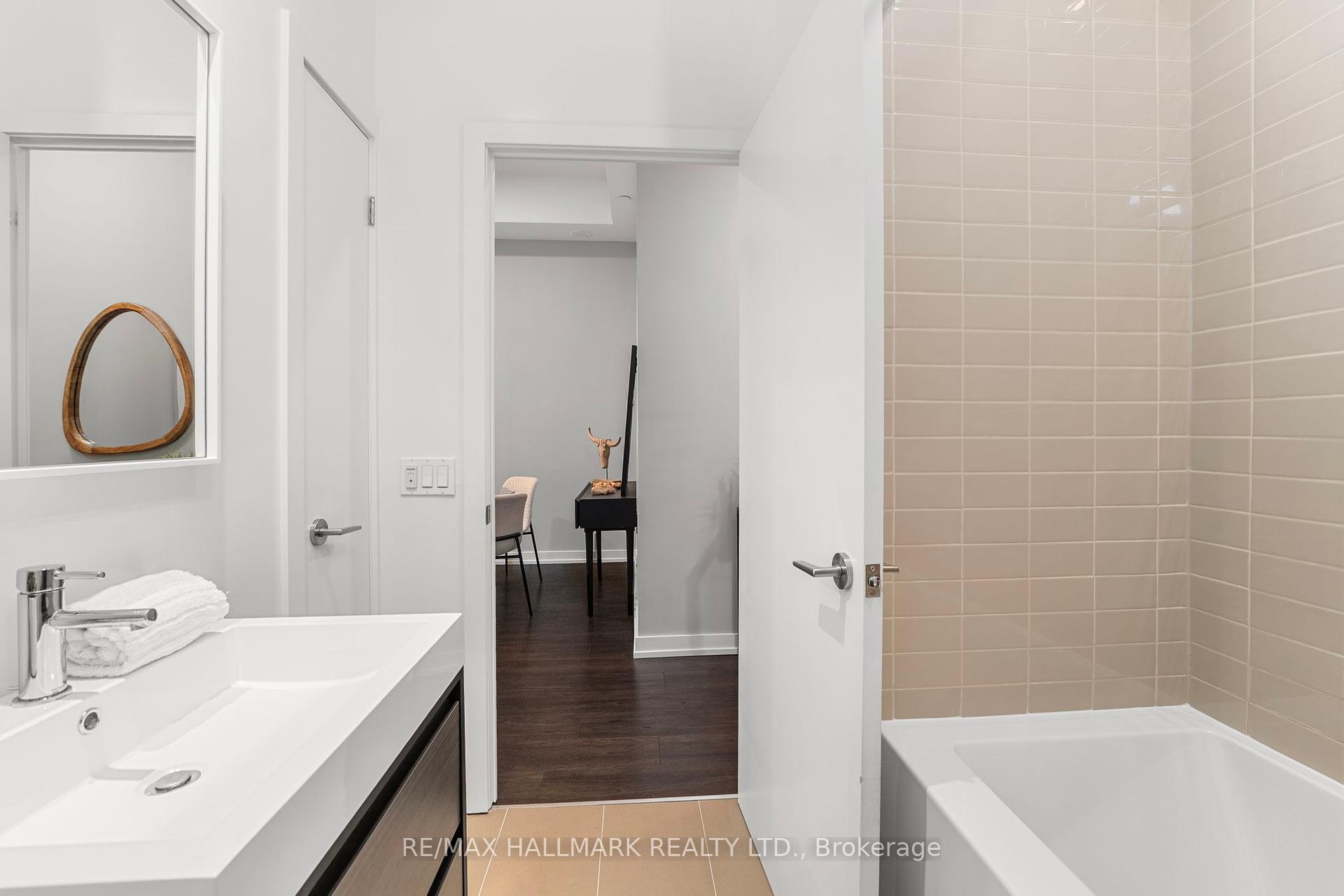 2 Bedrooms Condo at 150 Logan, Toronto For sale