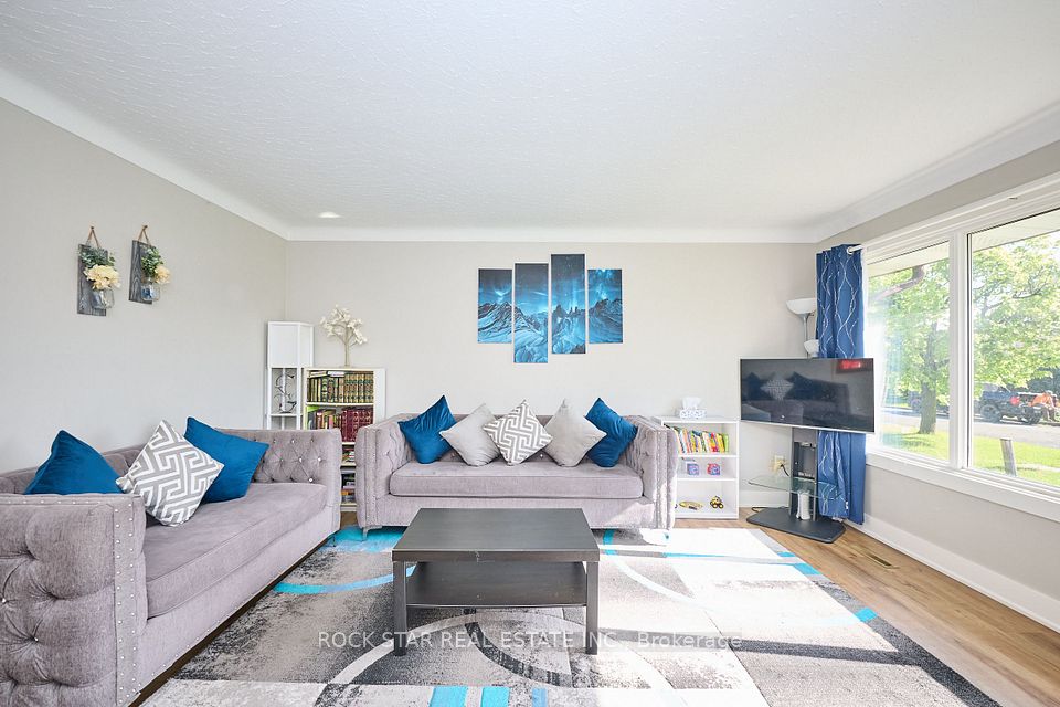 100 Jacobson Avenue, St. Catharines, ON L2T 3A3