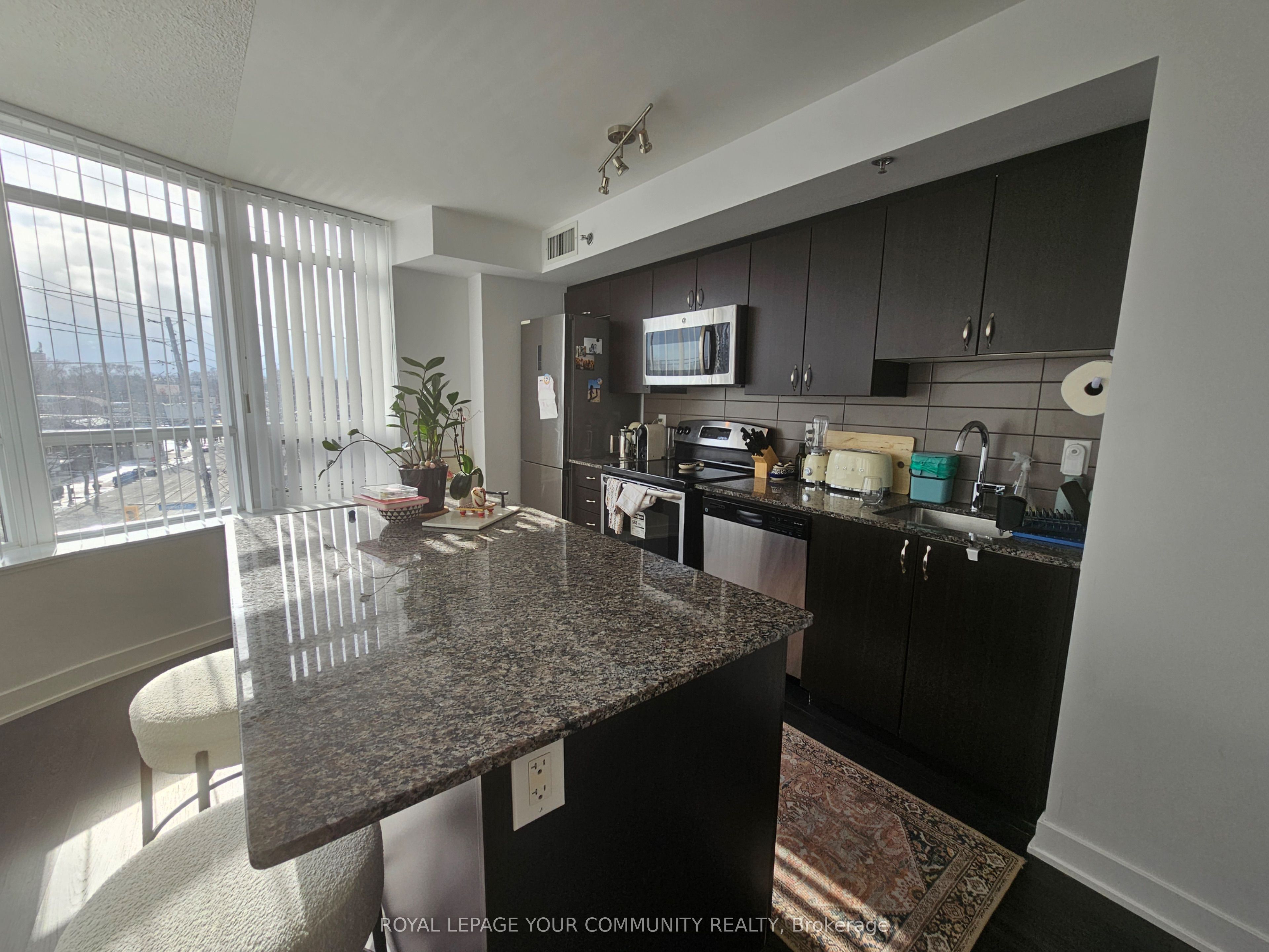 11 Superior Avenue, #406