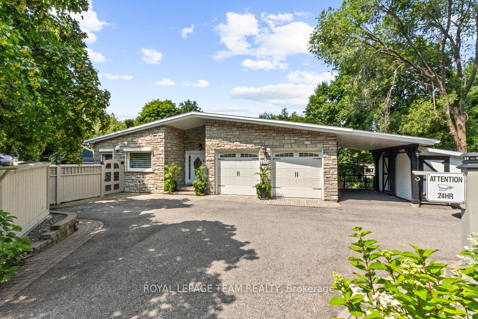235 Hemlock