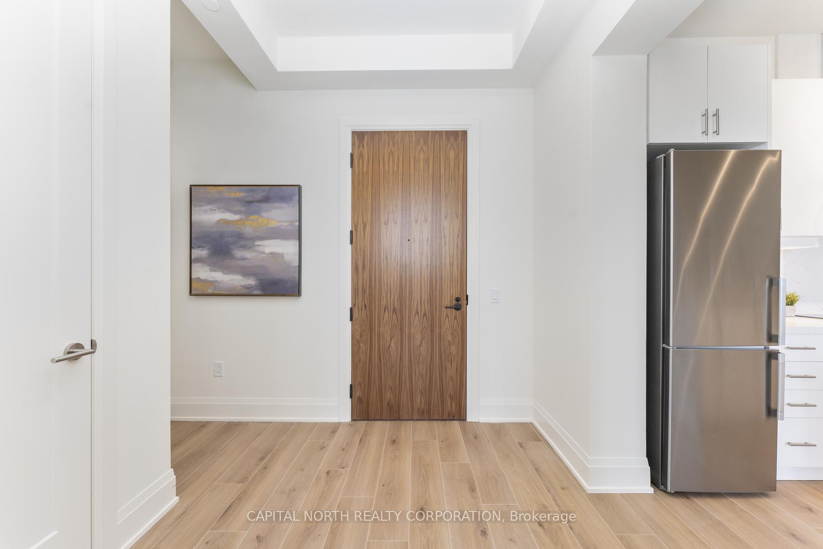 3 Bedrooms Condo at 509 Dundas,  Oakville For sale