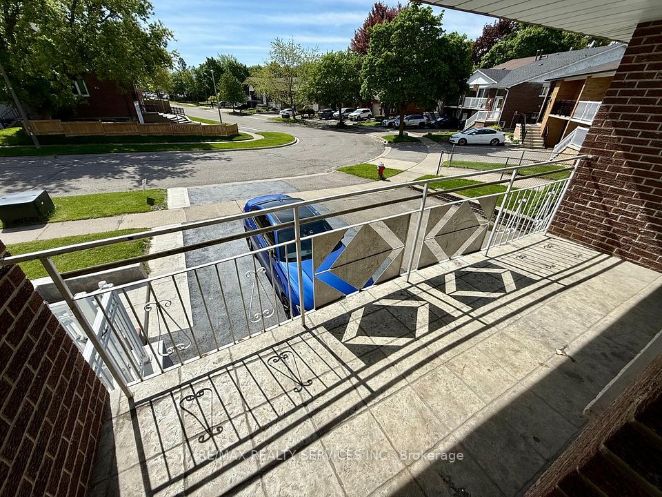 #Upper - 70 Prouse Drive, Brampton, ON L6V 3A8