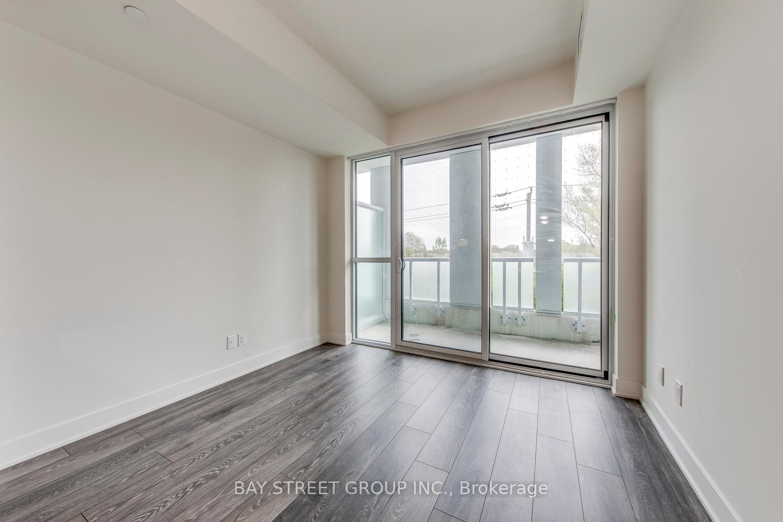 2 Bedrooms Condo at 188 Fairview Mall, Toronto For sale