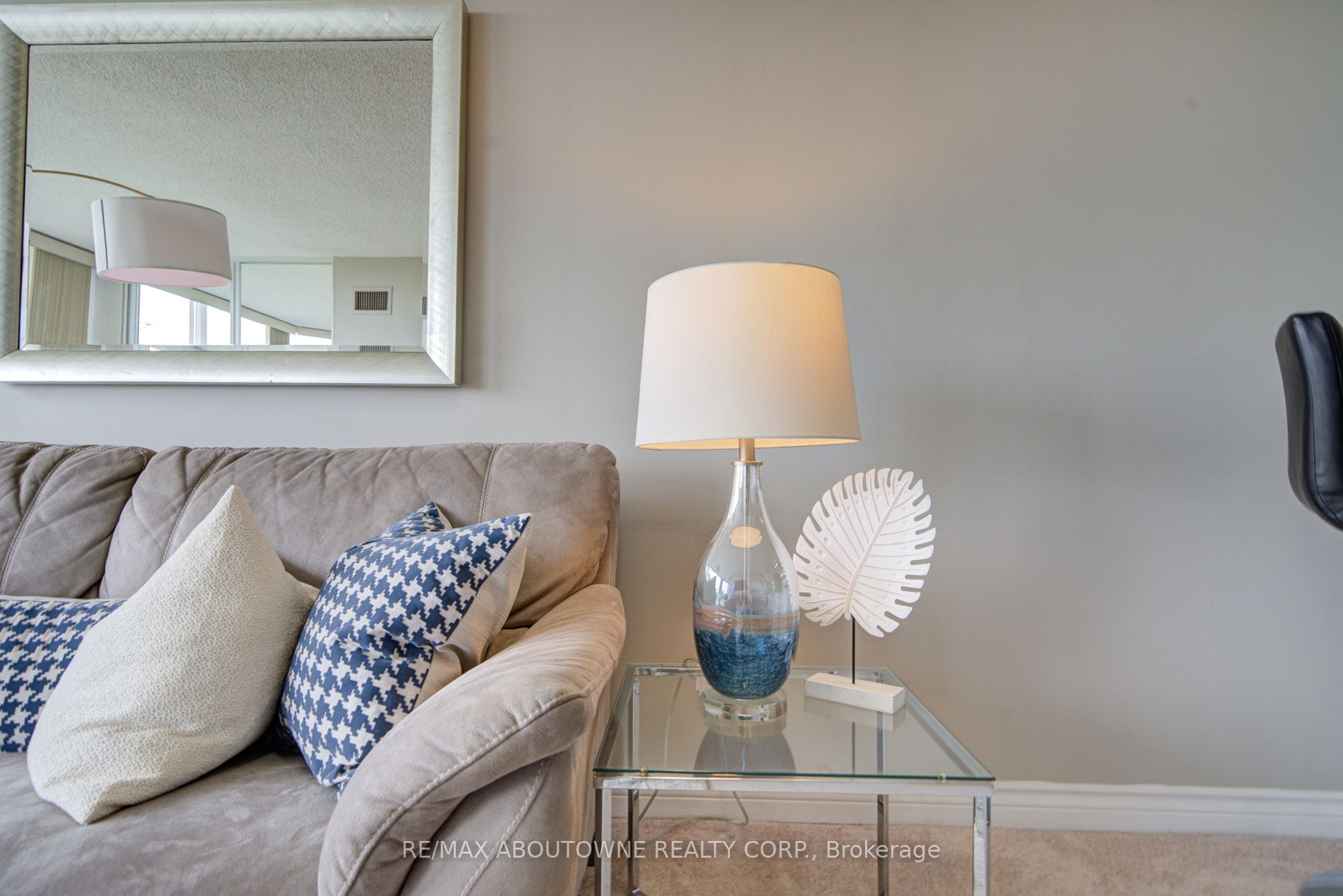 1276 Maple Crossing Boulevard, #1008