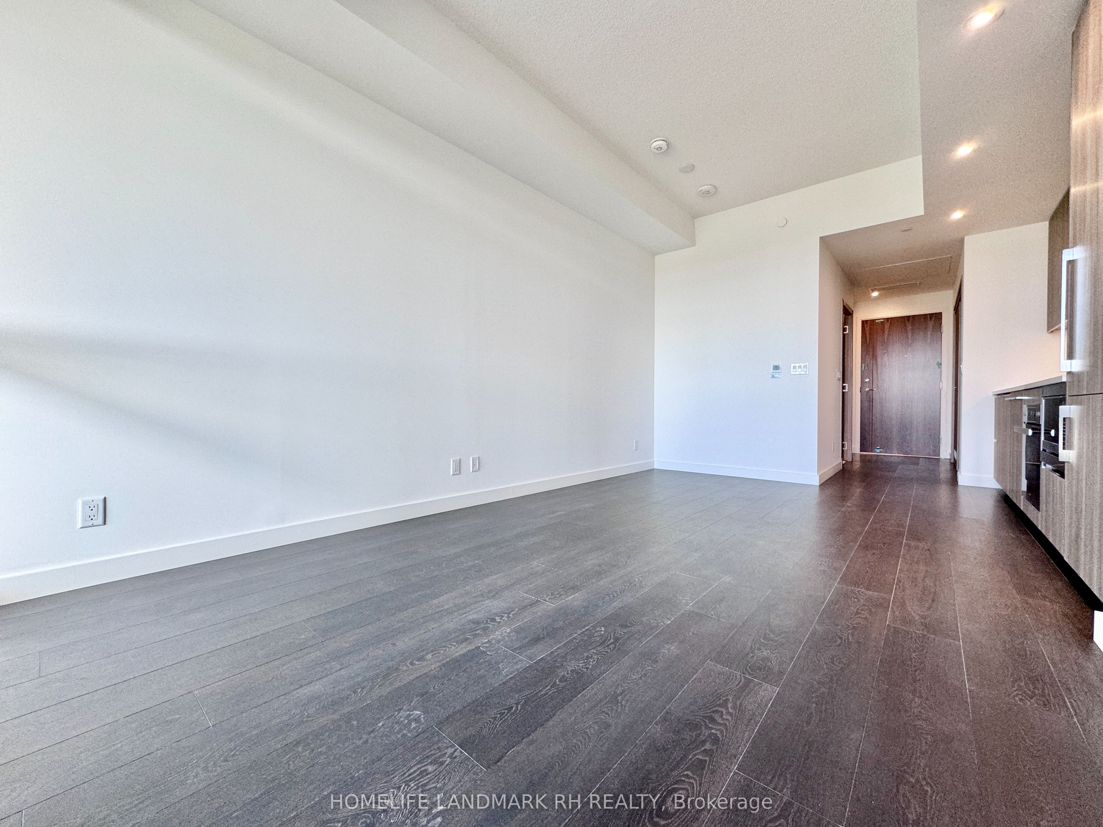 27 McMahon Drive, #610