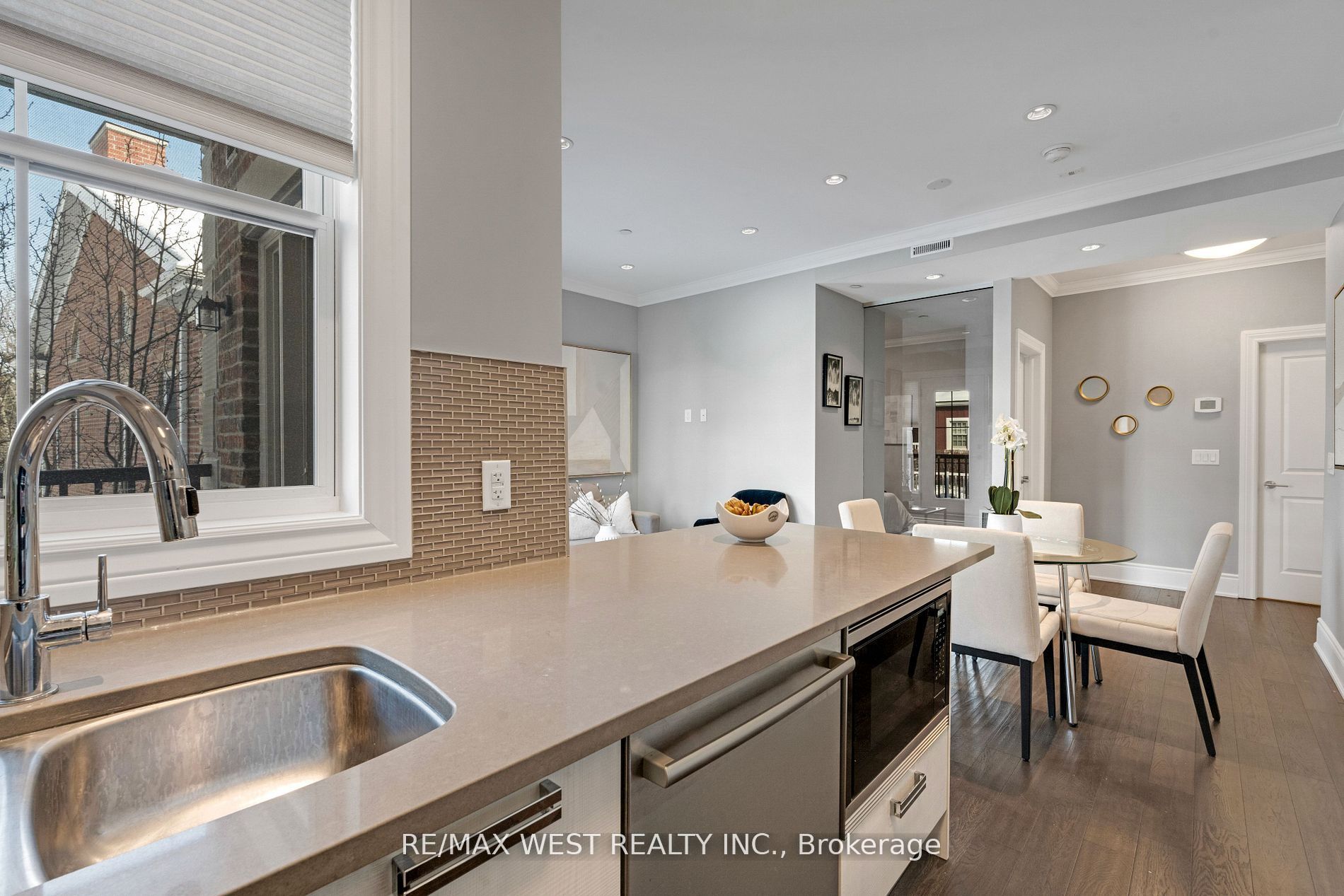 10360 Islington Avenue, #201