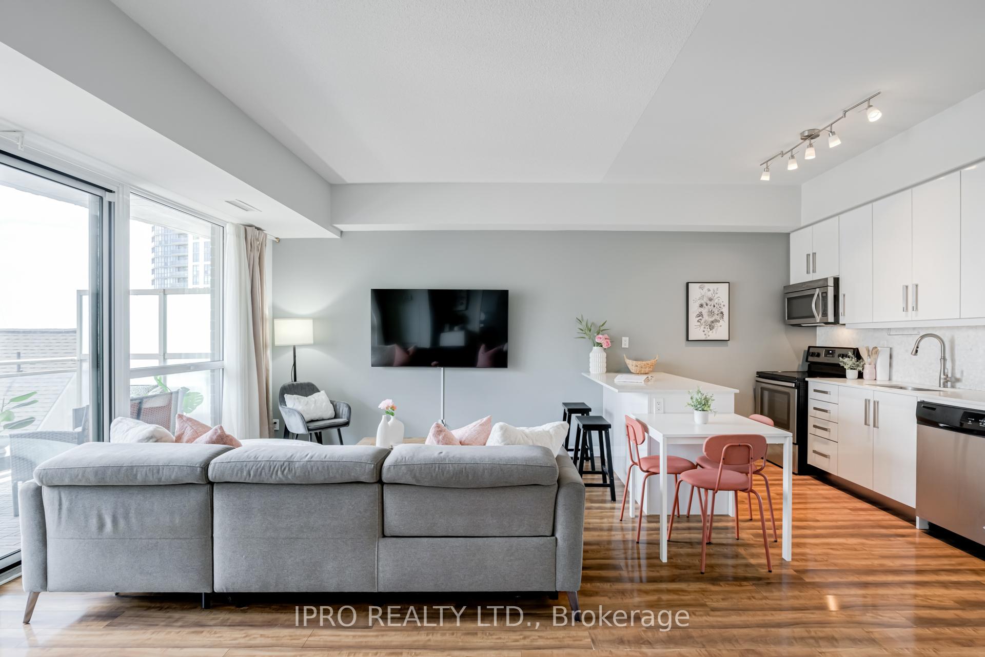 2 Bedrooms Condo at 5101 Dundas, Toronto For sale