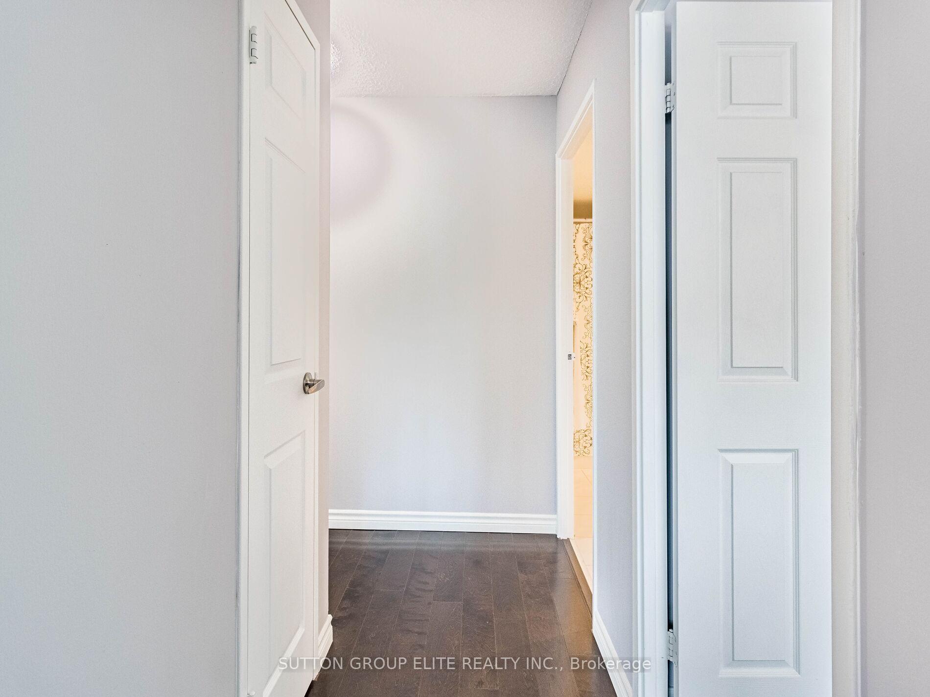 2 Bedrooms Condo at 50 Elm, Mississauga For sale