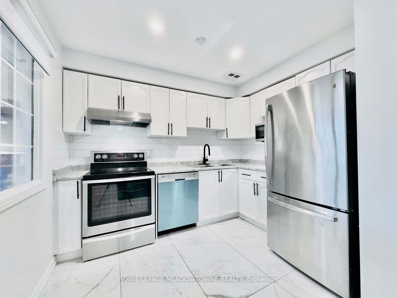 19 Galileo Boulevard