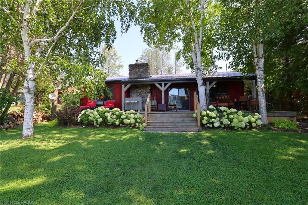 111 WILSON Drive Georgian Bluffs Ontario N0H 2T0