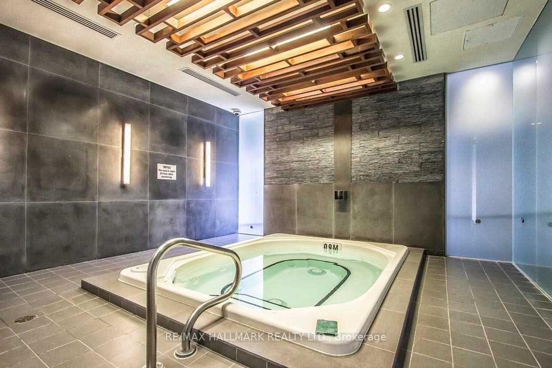 1 Bedroom Condo at 300 FRONT, Toronto For sale