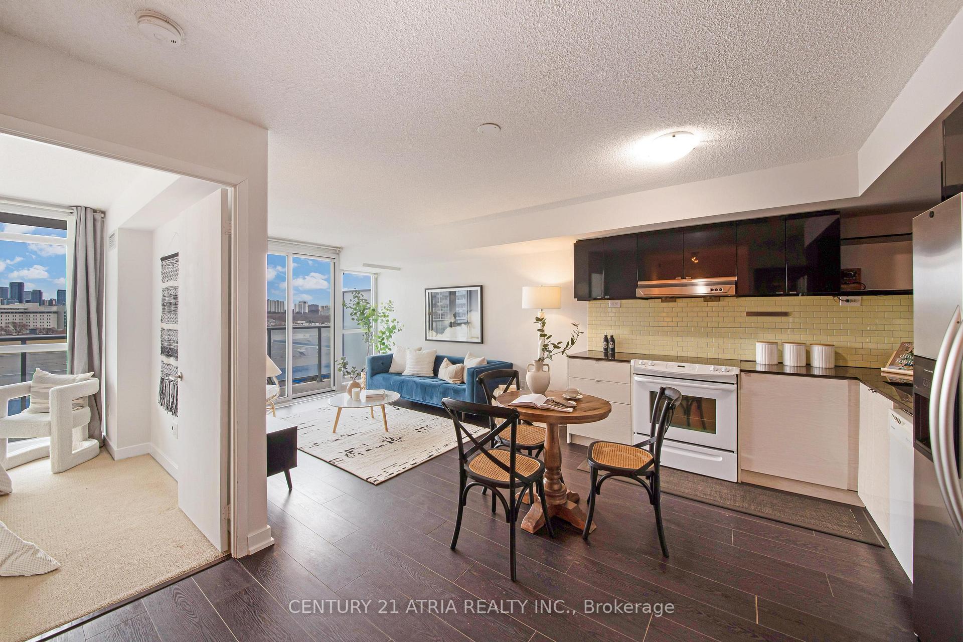 2 Bedrooms Condo at 121 Mcmahon, Toronto For sale