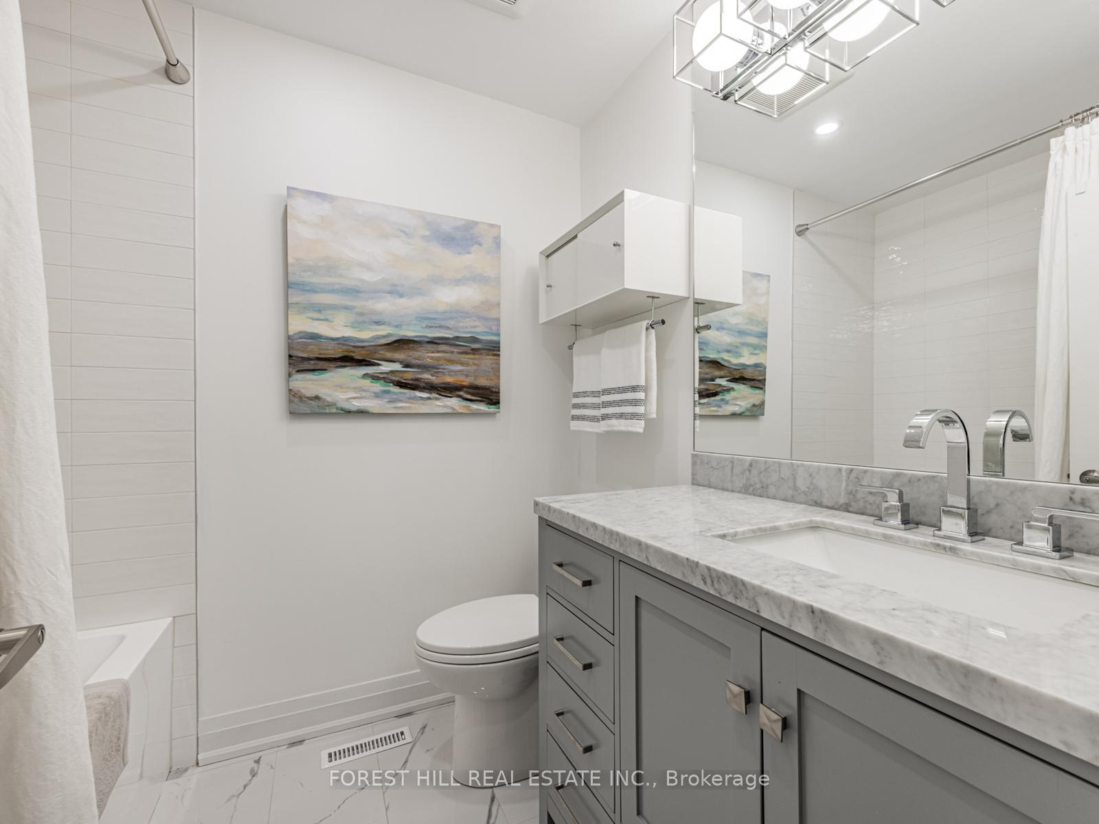 4 Bedrooms Condo at 51 Broadfield, Toronto For sale