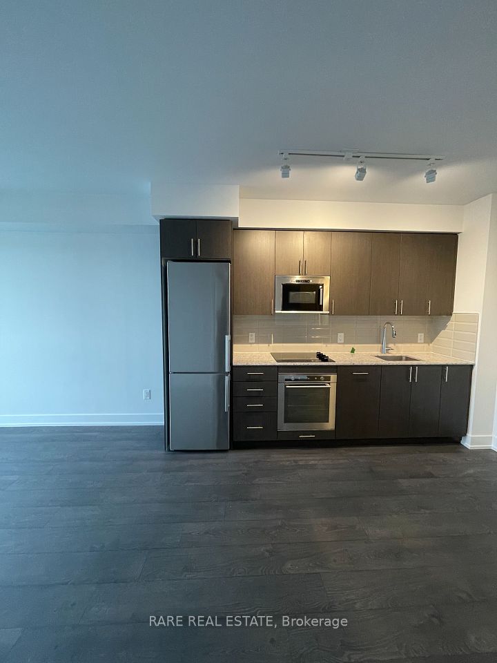 2550 Simcoe