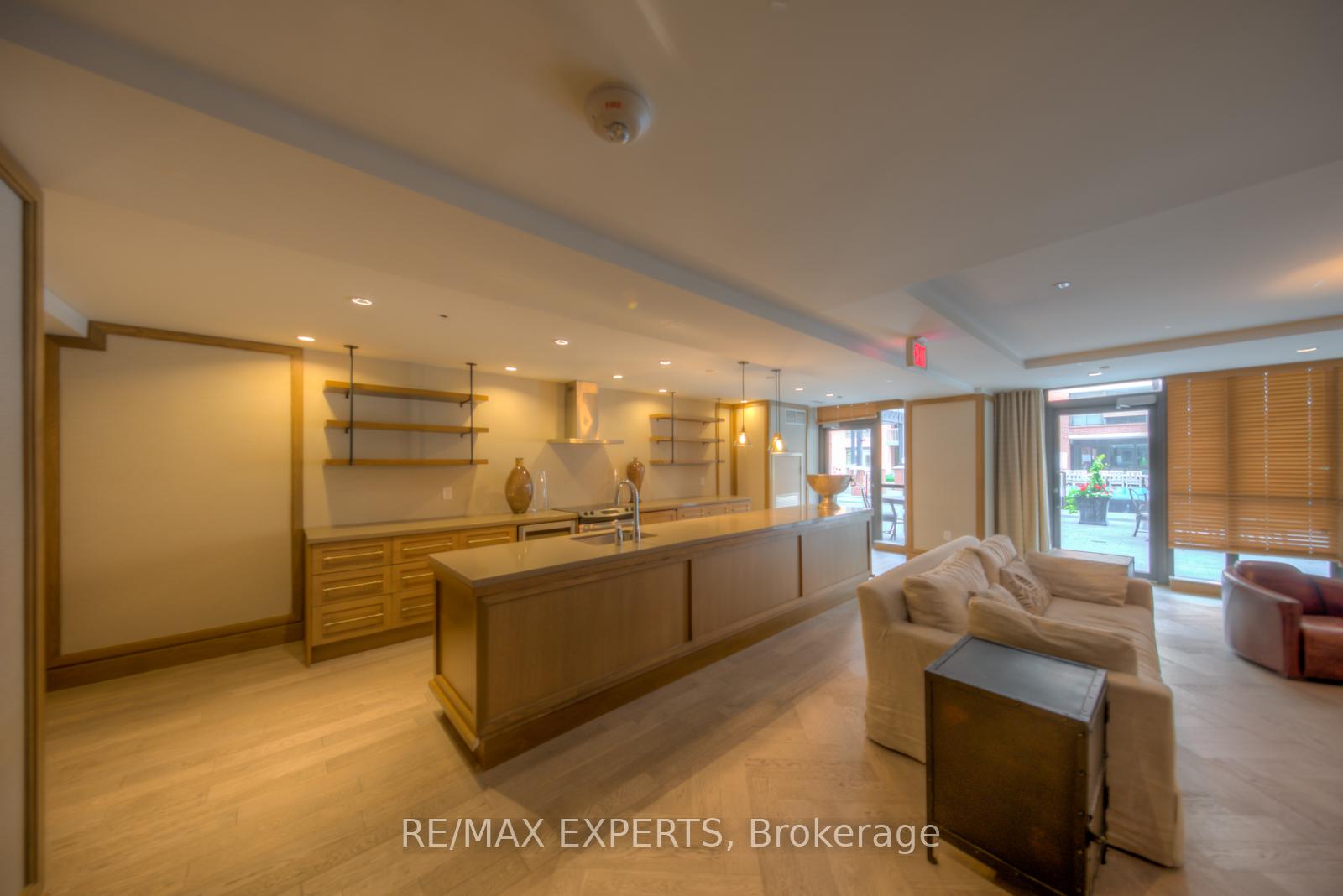 3 Bedrooms Condo at 36 Via Bagnato, Toronto For sale
