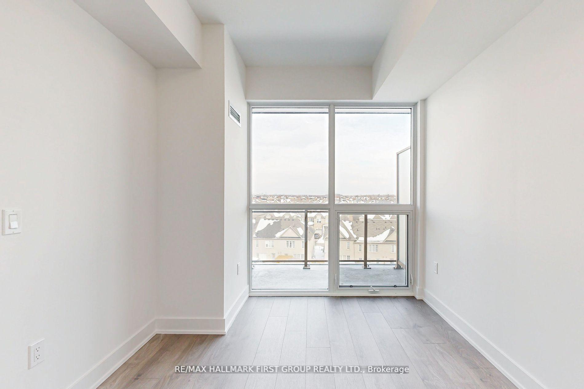 2 Bedrooms Condo at 2343 Khalsa, Oakville For sale