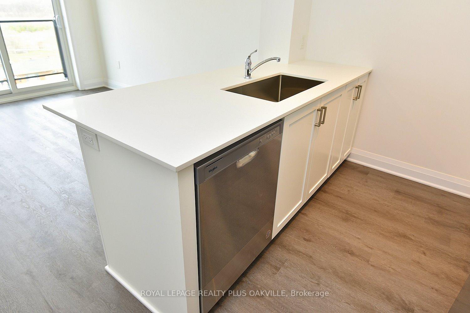 1 Bedroom Condo at 1936 Rymal, Hamilton For sale